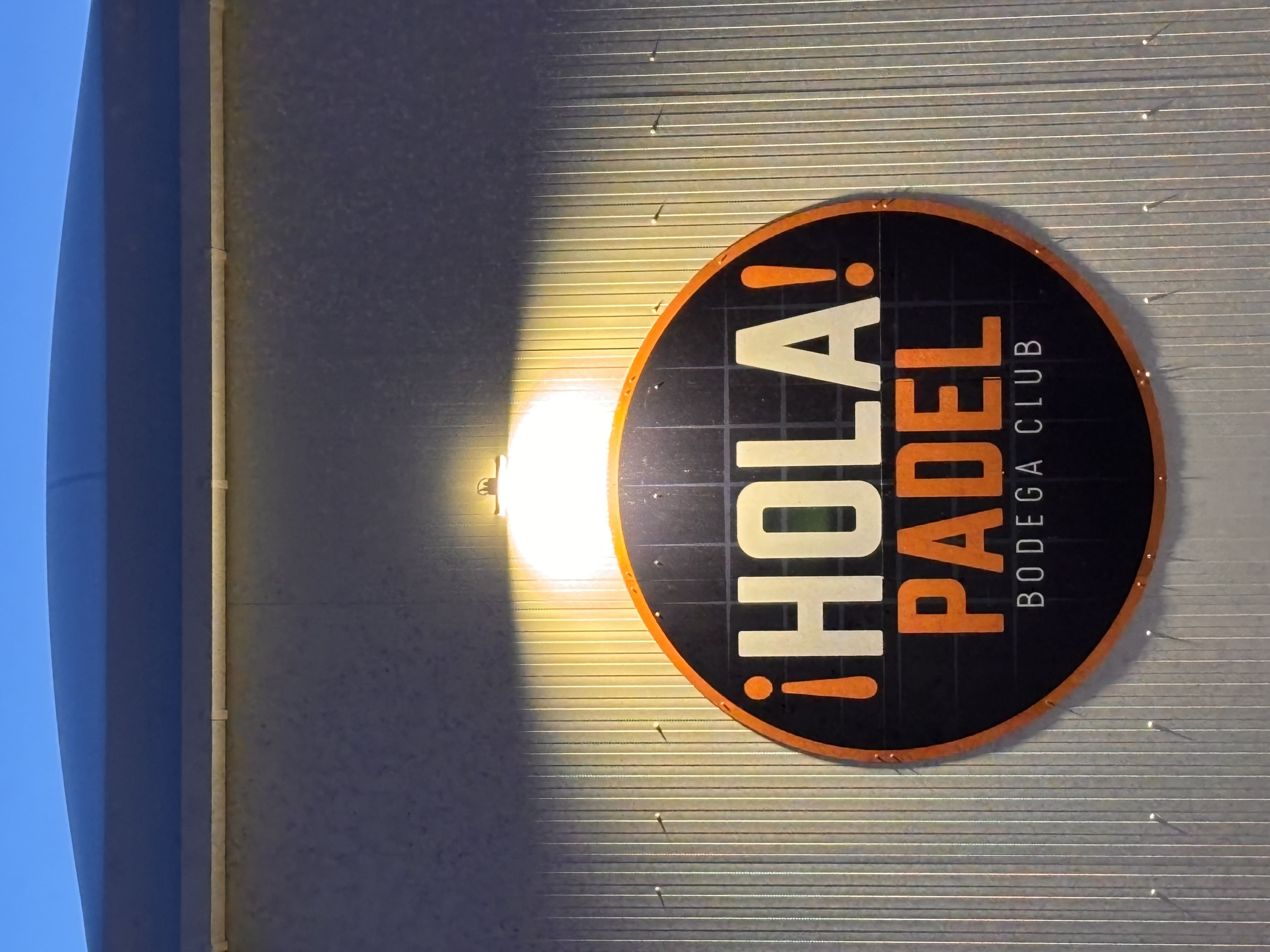 Logo extérieur ¡HOLA! PADEL